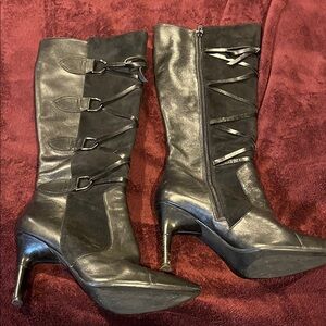 Via Spiga Black Leather Heeled Boots with Strap Detail Sz 8m